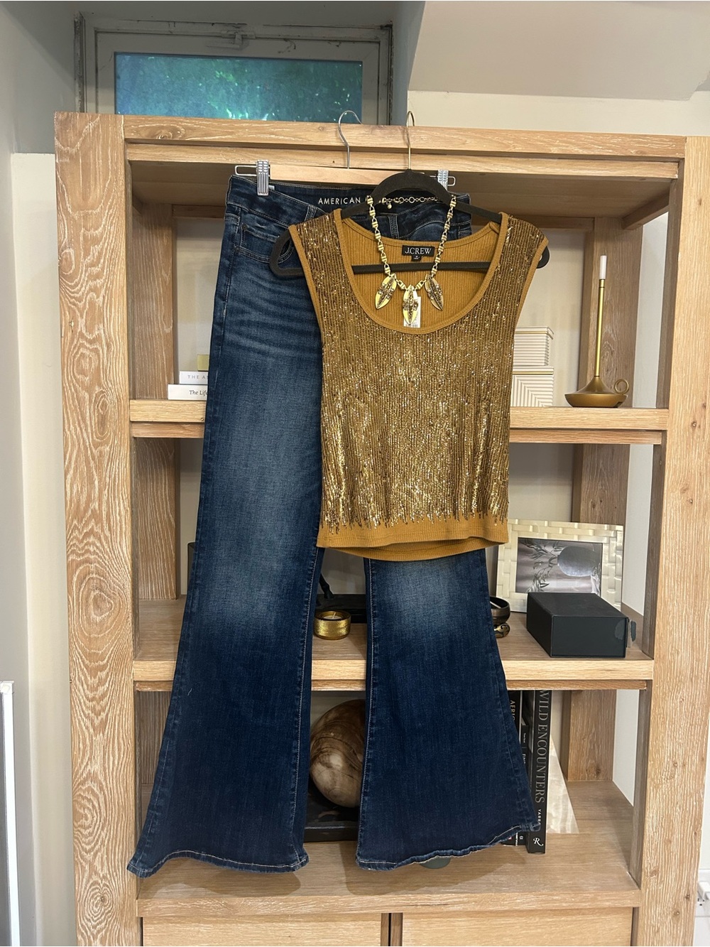 Complete outfit. American Eagle Dark Flare Jeansj crew brown Sequin Tank size M